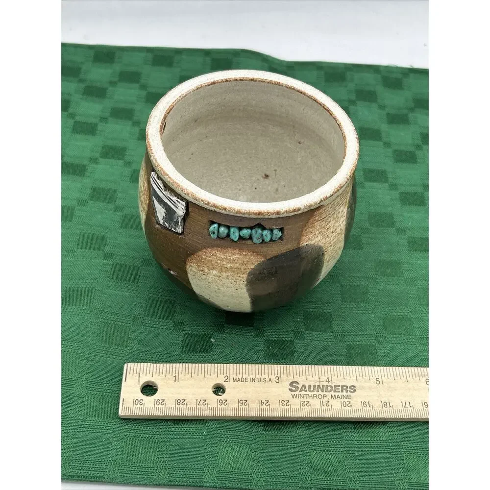 Studio Artist Signed Handmade Pottery Small Pot Signed Zweiger